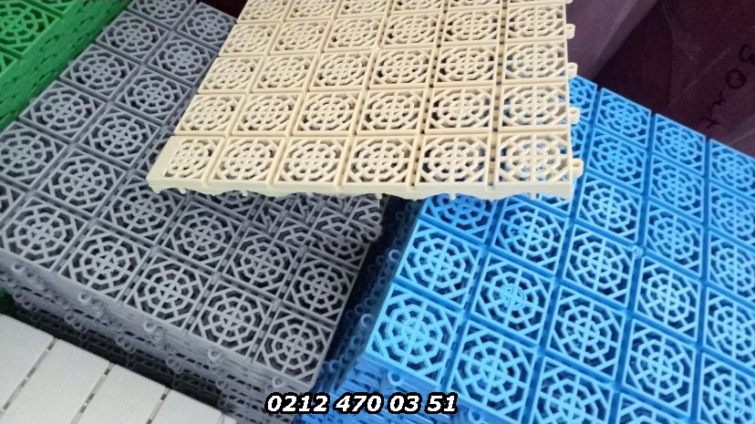 33x33x2 cm plastik ıslak zemin ızgara karosu gri mavi krem ve yeşil renkler